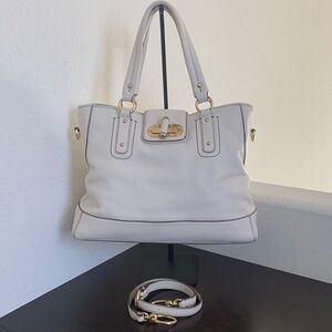 VINTAGE Ann Taylor Cream Leather Shoulder Bag.